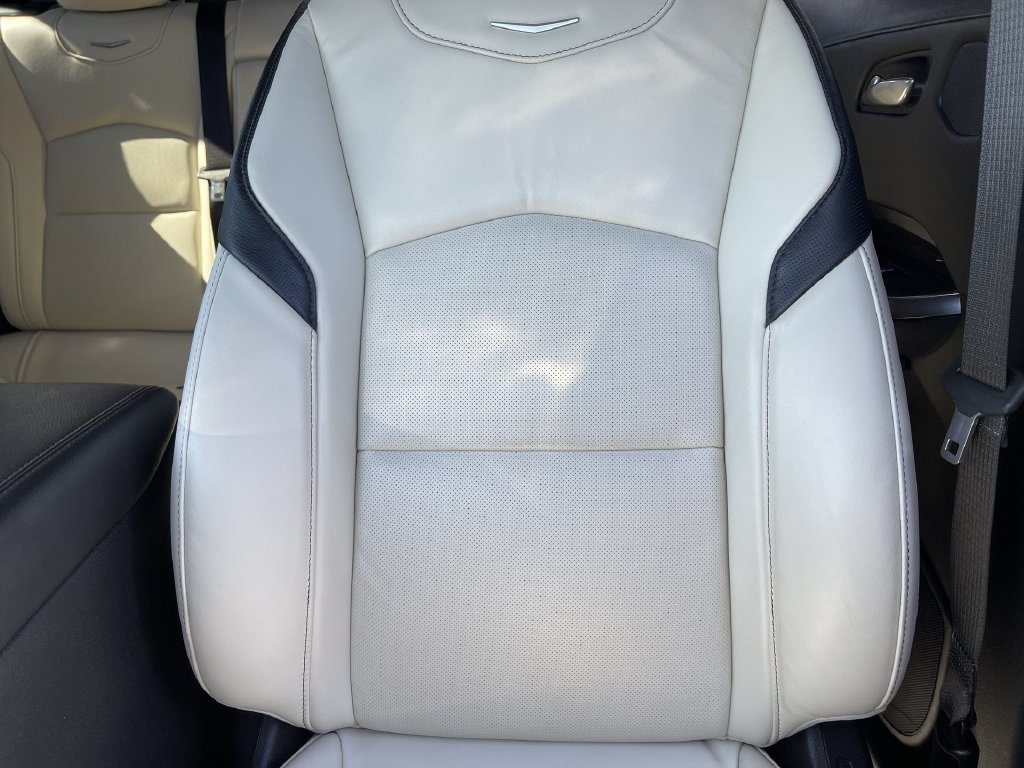 Used 2022 Cadillac XT4 Sport AWD/4WD image 23
