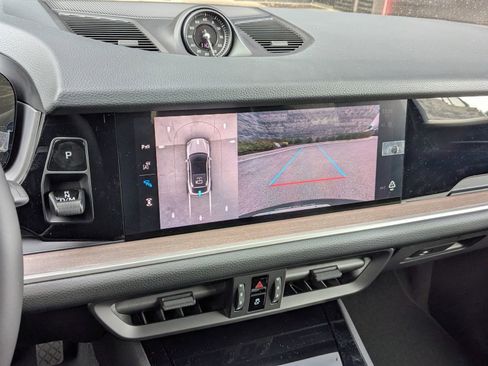 New 2026 Porsche Cayenne Coupe image 19