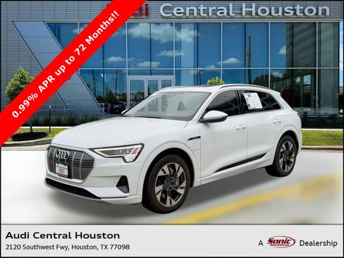 Used 2022 Audi e-tron Premium w/ Interior Protection Package image 1