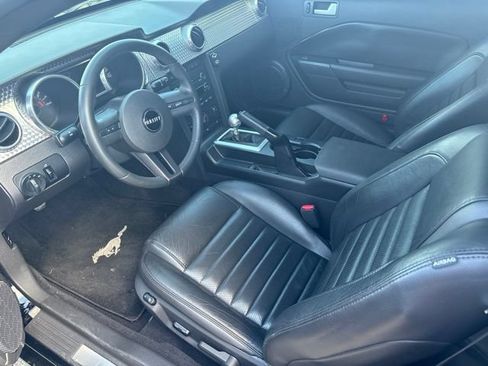 Used 2009 Ford Mustang GT RWD image 5
