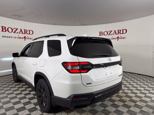 Used 2026 Honda Pilot Black Edition image 11