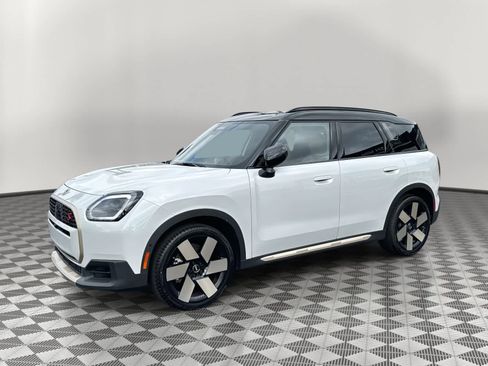 Certified 2025 MINI Cooper Countryman S w/ Comfort Package Max image 7