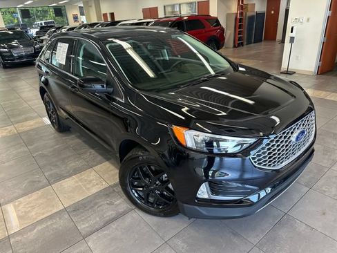 Used 2024 Ford Edge SEL w/ Convenience Package AWD/4WD image 11