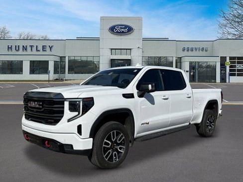 Used 2024 GMC Sierra 1500 AT4 w/ Technology Package AWD/4WD image 1