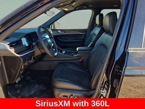 New 2026 Jeep Grand Cherokee Altitude AWD/4WD image 11