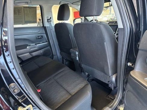 Used 2021 Mitsubishi Outlander Sport SE image 12