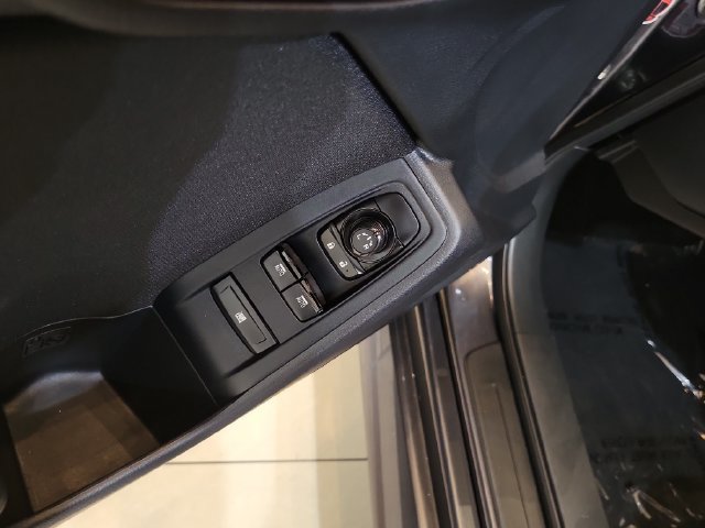 Used 2024 Toyota GR86 RWD image 13