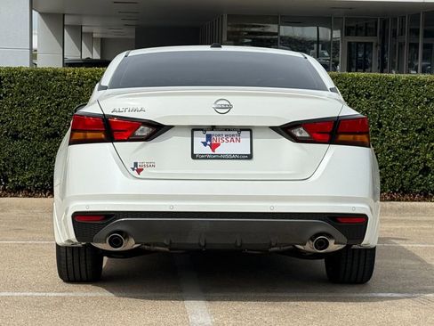 New 2026 Nissan Altima 2.5 SV image 8