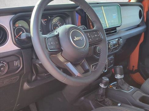 Used 2025 Jeep Wrangler Sport S image 6