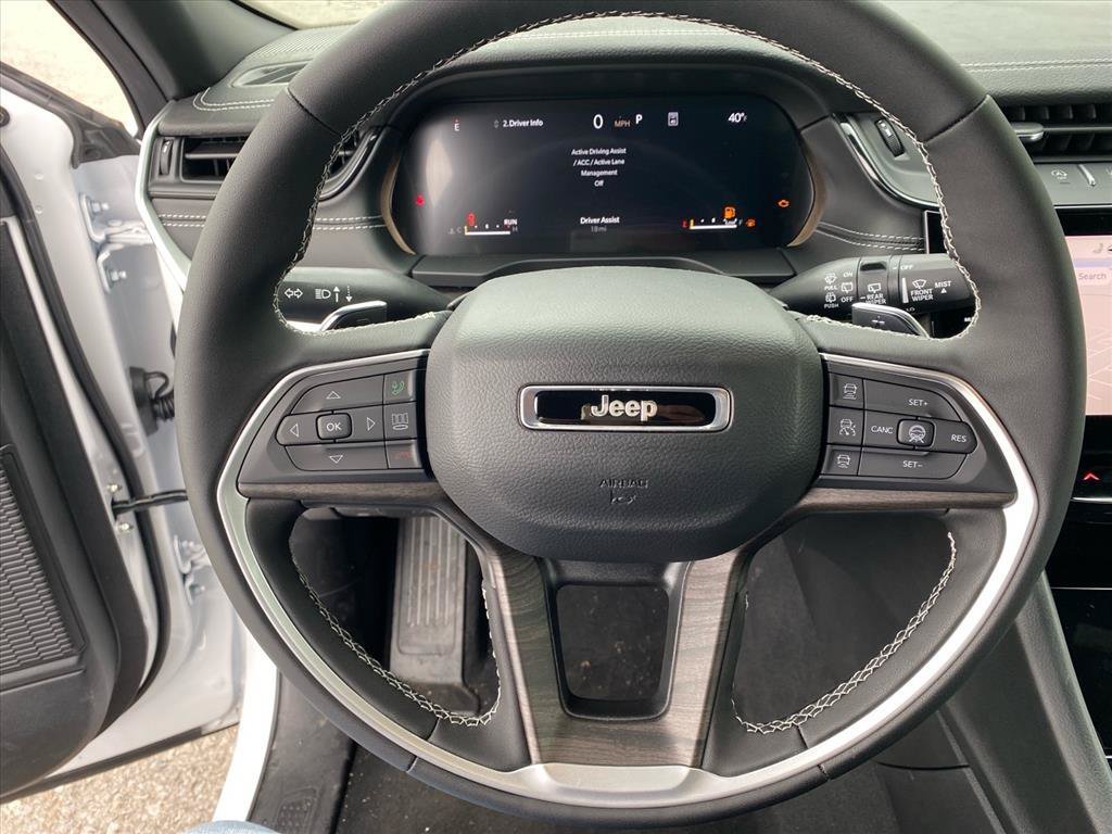 New 2026 Jeep Grand Cherokee Altitude AWD/4WD image 5