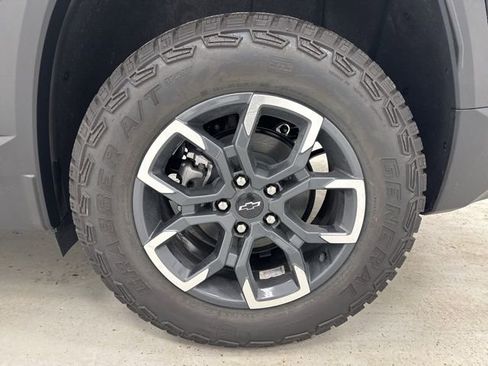 New 2026 Chevrolet Equinox ACTIV w/ Convenience Package III image 37