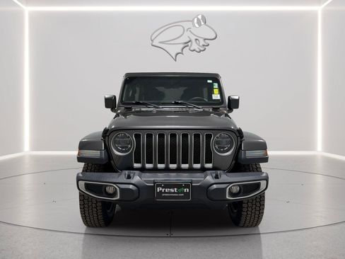 Used 2019 Jeep Wrangler Unlimited Sahara w/ Cold Weather Group AWD/4WD image 8