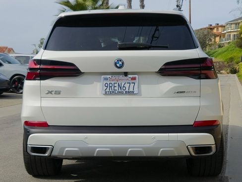 Used 2025 BMW X5 xDrive50e w/ Parking Assistance Package image 30