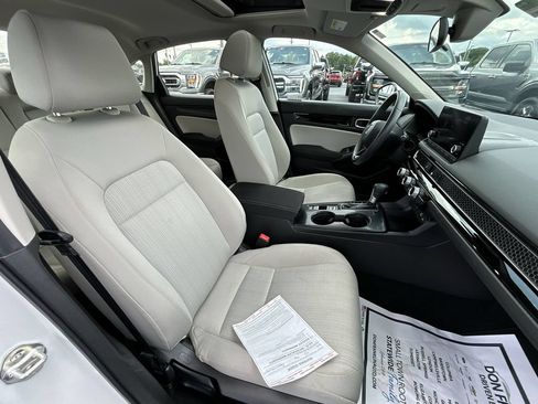Used 2022 Honda Civic EX image 30