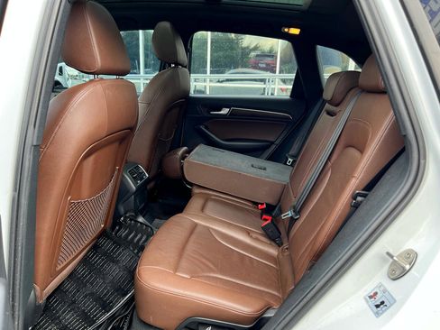 Used 2016 Audi Q5 2.0T Premium Plus w/ Technology Package image 12