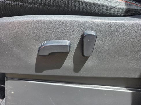 Used 2022 Nissan Frontier Pro-X image 16