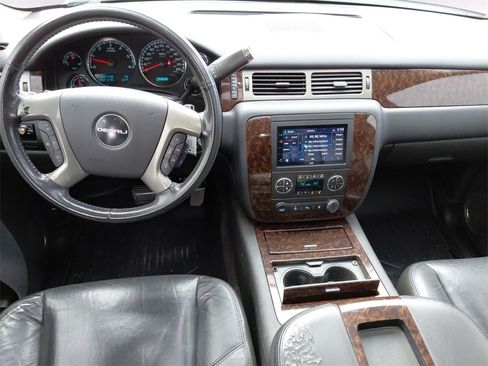 Used 2011 GMC Sierra 1500 Denali image 10