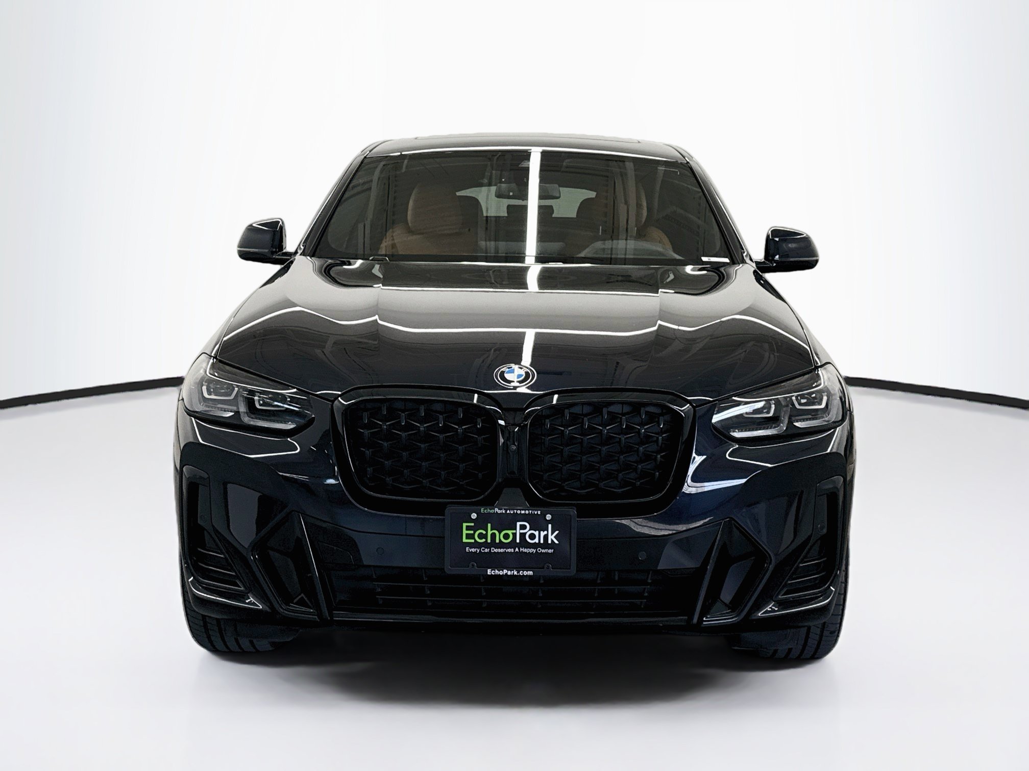 Used 2024 BMW X4 xDrive30i w/ Premium Package AWD/4WD image 2