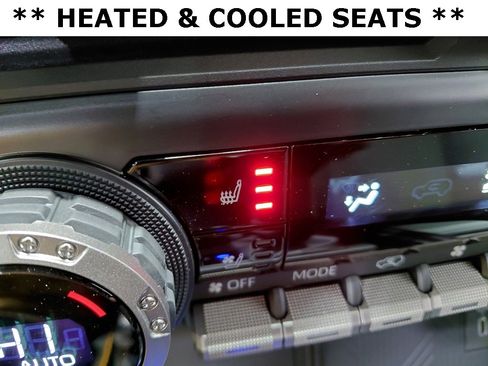 Used 2025 Toyota 4Runner Trailhunter image 7