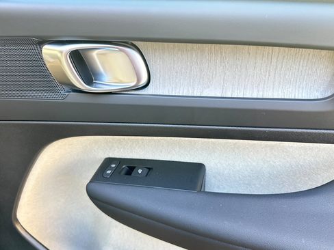 New 2026 Volvo XC40 B5 Plus w/ Protection Package Premier image 19