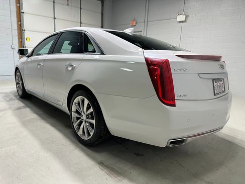 Used 2017 Cadillac XTS Premium Luxury image 22