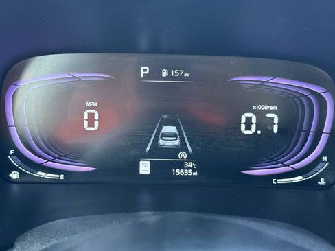 Used 2025 Kia Soul LX w/ LX Technology Package FWD image 10