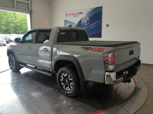 Used 2020 Toyota Tacoma TRD Off-Road AWD/4WD image 5