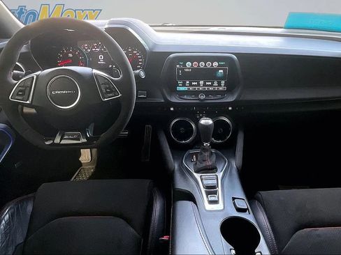 Used 2018 Chevrolet Camaro ZL1 RWD image 10