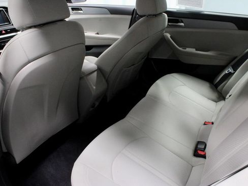 Used 2019 Hyundai Sonata SE FWD image 20