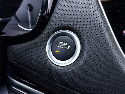 Used 2025 Cadillac XT5 Premium Luxury image 26