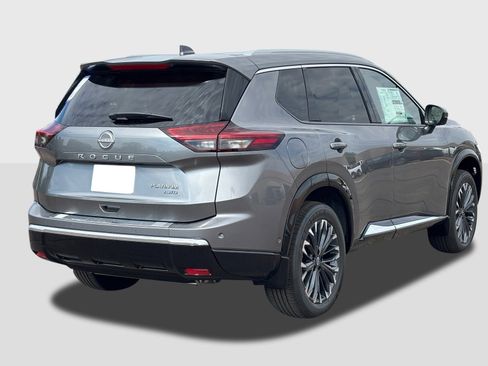 New 2026 Nissan Rogue Platinum w/ Platinum Premium Package image 6