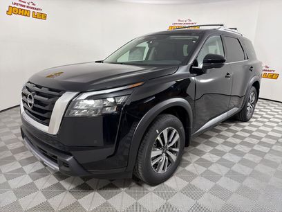 New 2025 Nissan Pathfinder SL