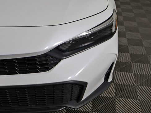 Used 2025 Honda Civic Sport image 12