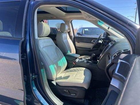 Used 2016 Ford Explorer Platinum image 31