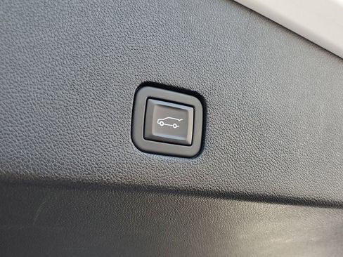 Certified 2023 Cadillac XT6 Sport w/ Technology Package image 26