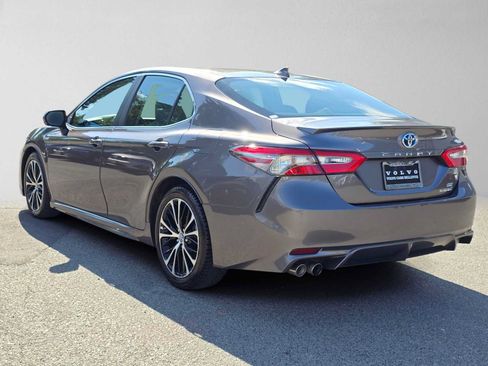 Used 2018 Toyota Camry SE w/ Audio Package FWD image 5