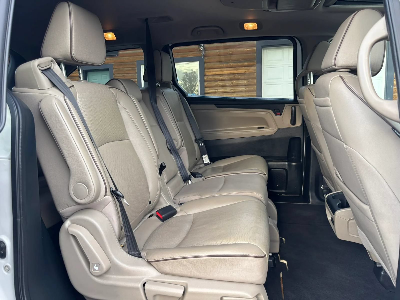 Used 2023 Honda Odyssey Elite image 18
