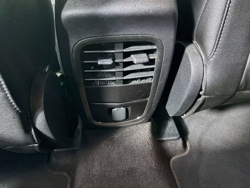 Used 2017 Lincoln MKC Premiere FWD image 23