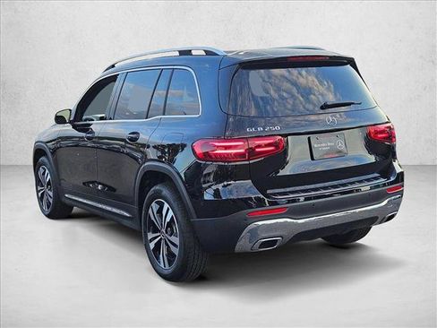 New 2026 Mercedes-Benz GLB 250 image 9