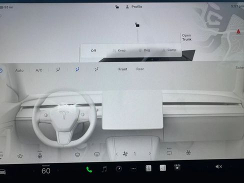 Used 2024 Tesla Model Y Long Range AWD/4WD image 17