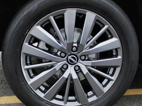 Certified 2024 Nissan Pathfinder SL w/ SL Premium Package image 12