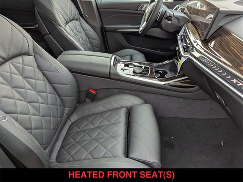 New 2025 BMW X7 xDrive40i w/ Premium Package image 31