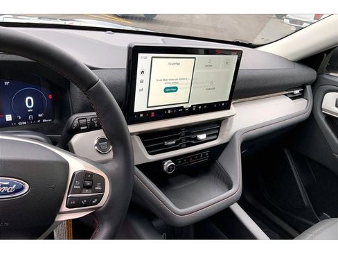 New 2026 Ford Explorer Active image 23