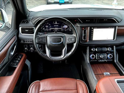 Used 2024 GMC Yukon Denali Ultimate image 18