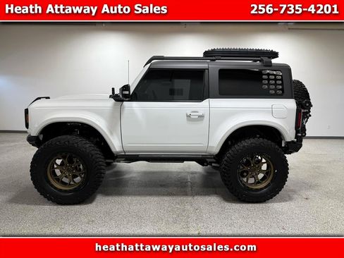 Used 2021 Ford Bronco Wildtrak image 1