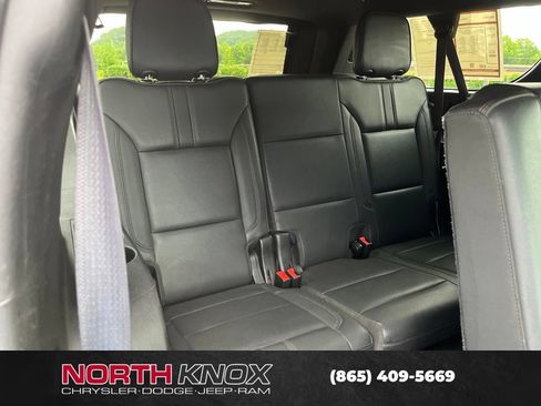 Used 2021 Chevrolet Suburban RST w/ Luxury Package AWD/4WD image 23