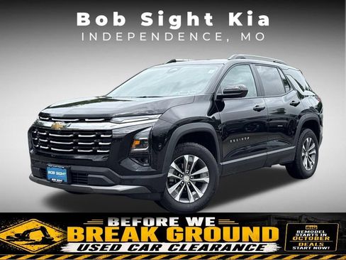 Used 2025 Chevrolet Equinox LT w/ Convenience Package II AWD/4WD image 1