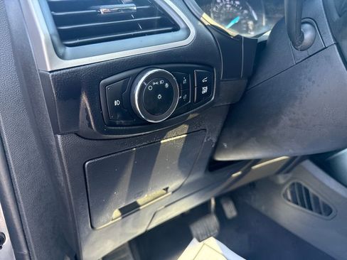 Used 2024 Ford Edge SEL w/ Convenience Package image 30