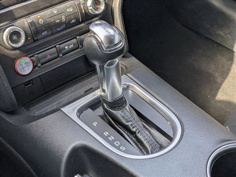 Used 2019 Ford Mustang Coupe image 12