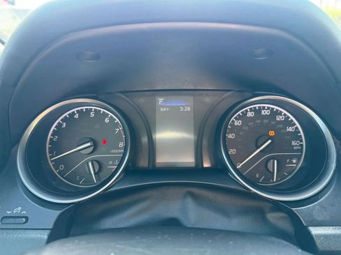 Used 2021 Toyota Camry SE FWD image 9